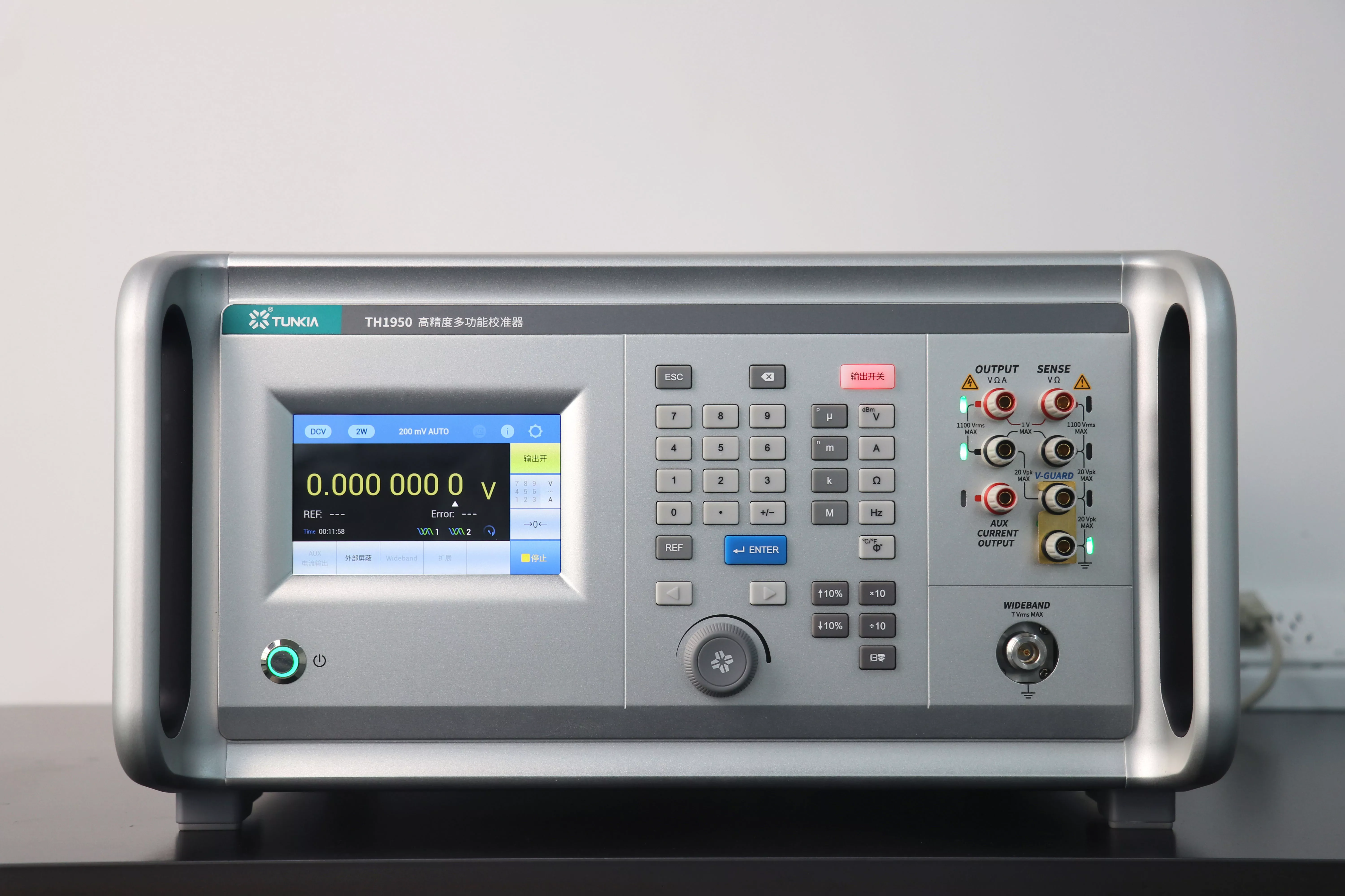 고정밀 다기능 교정기 High Precision Multifunction Calibrator